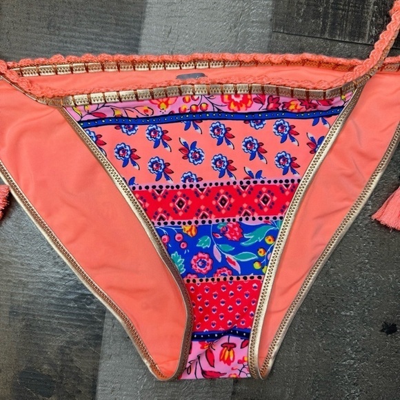 Aerie Multi-Colored Maillot of Bain Bikini Bottom size Medium - Picture 2 of 9